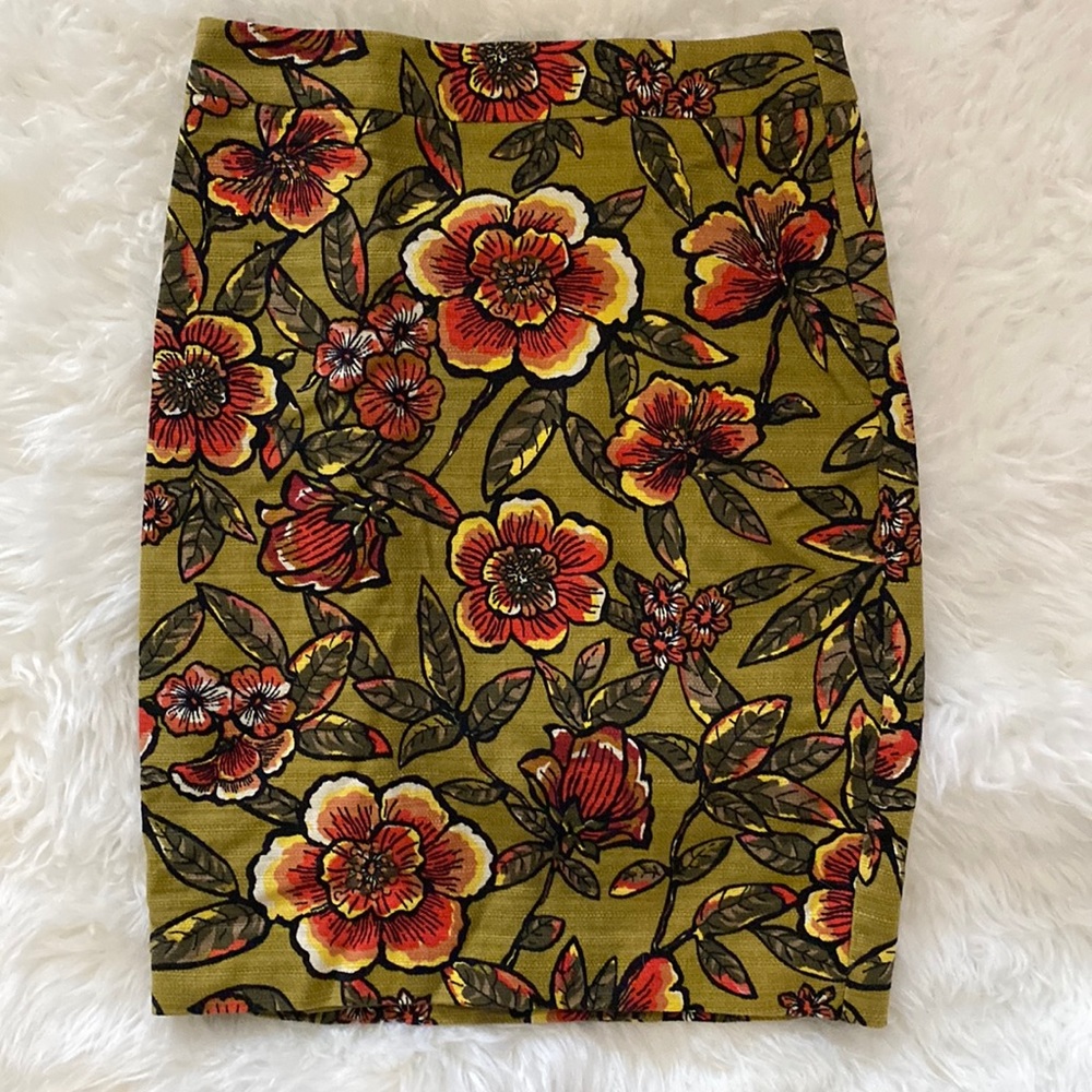 LOFT pencil skirt size 6